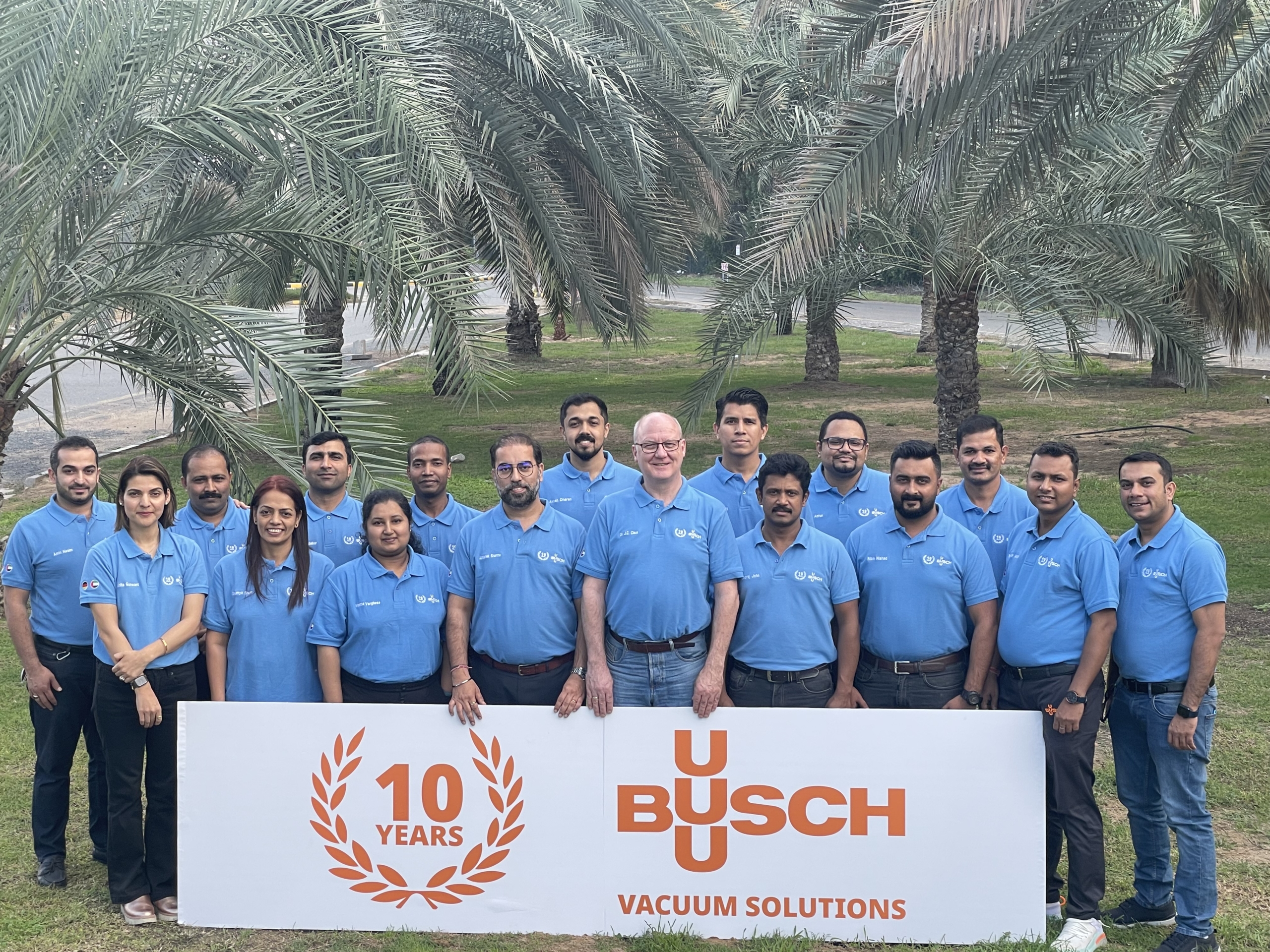 17 medarbejdere fra fem nationer arbejder i Busch Middle East: Bangladesh, Tyskland, Indien, Iran og Pakistan. Kilde: Busch Middle East.